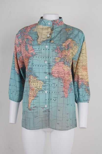 Blouse met wereldkaart