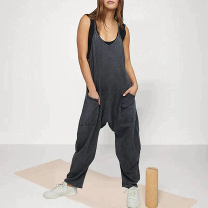 Aveline - Minimalistische jumpsuit