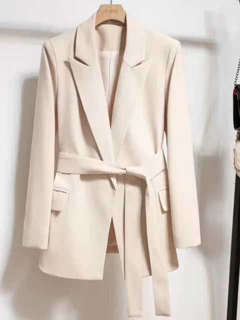 Beige blazer met ceintuur en zakken - Emilia