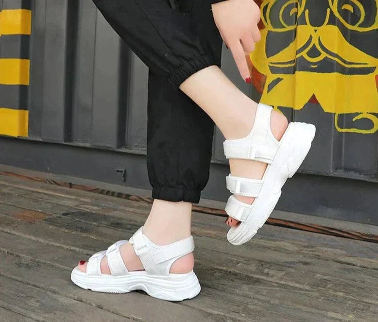 DIANA AURA - Dempende aura sandalen voor de zomer