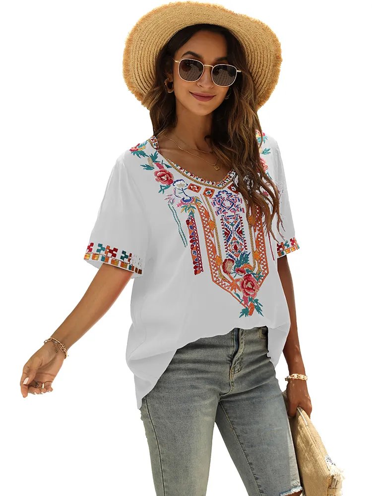 Elsa | Geborduurde Mexicaanse slim fit blouse