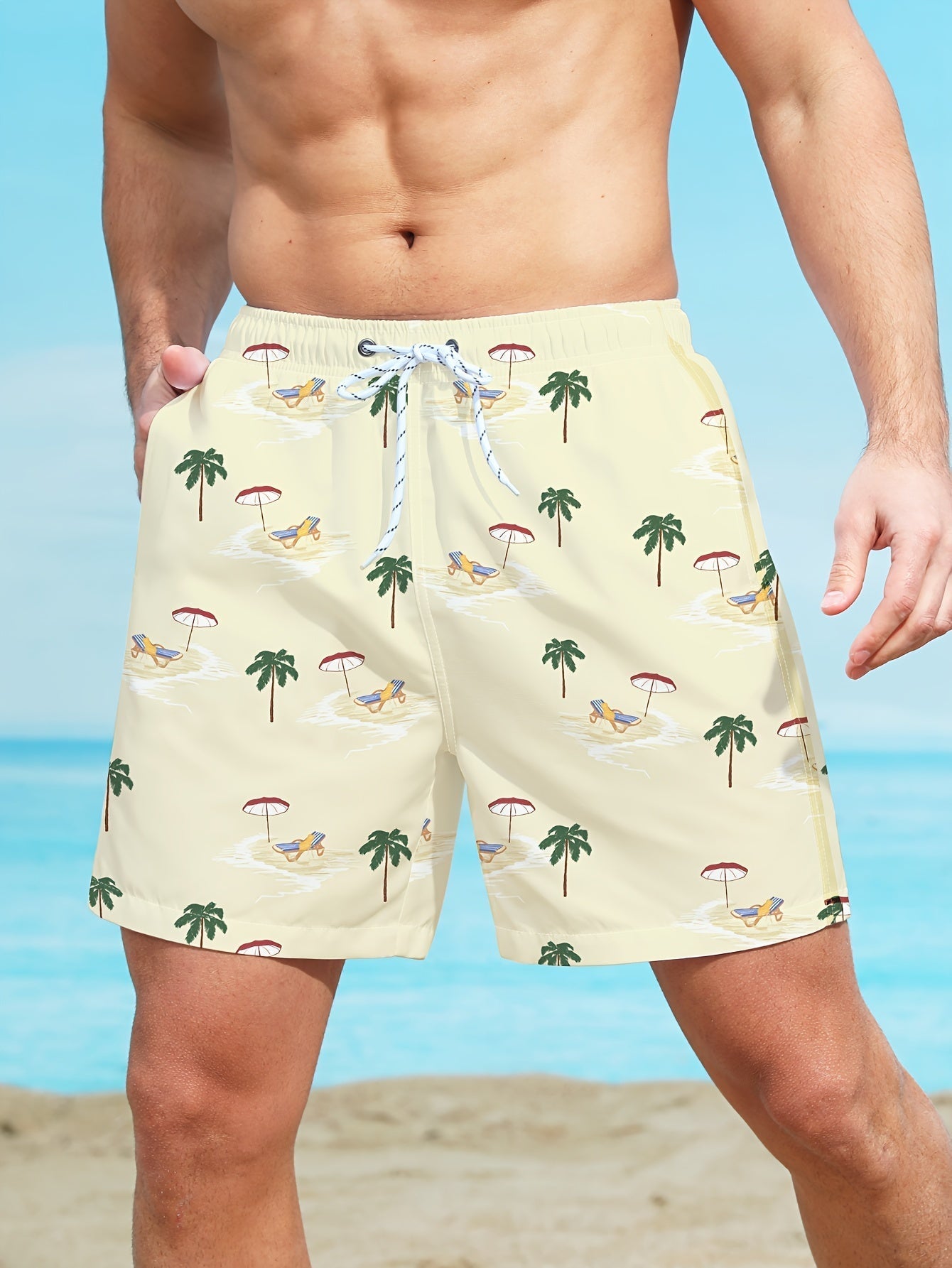 Strandshort met palmboompatroon - Tom